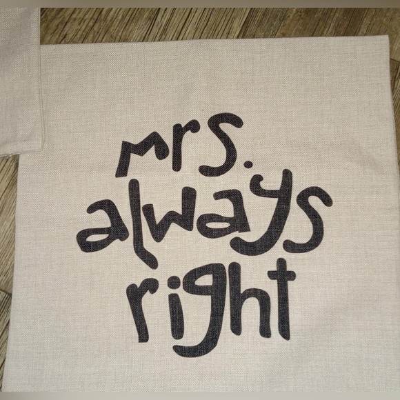 New without tags -Mr. & Mrs. Right Accent Pillowcases w/zip sides. Canvas/Hemp - Picture 4 of 4